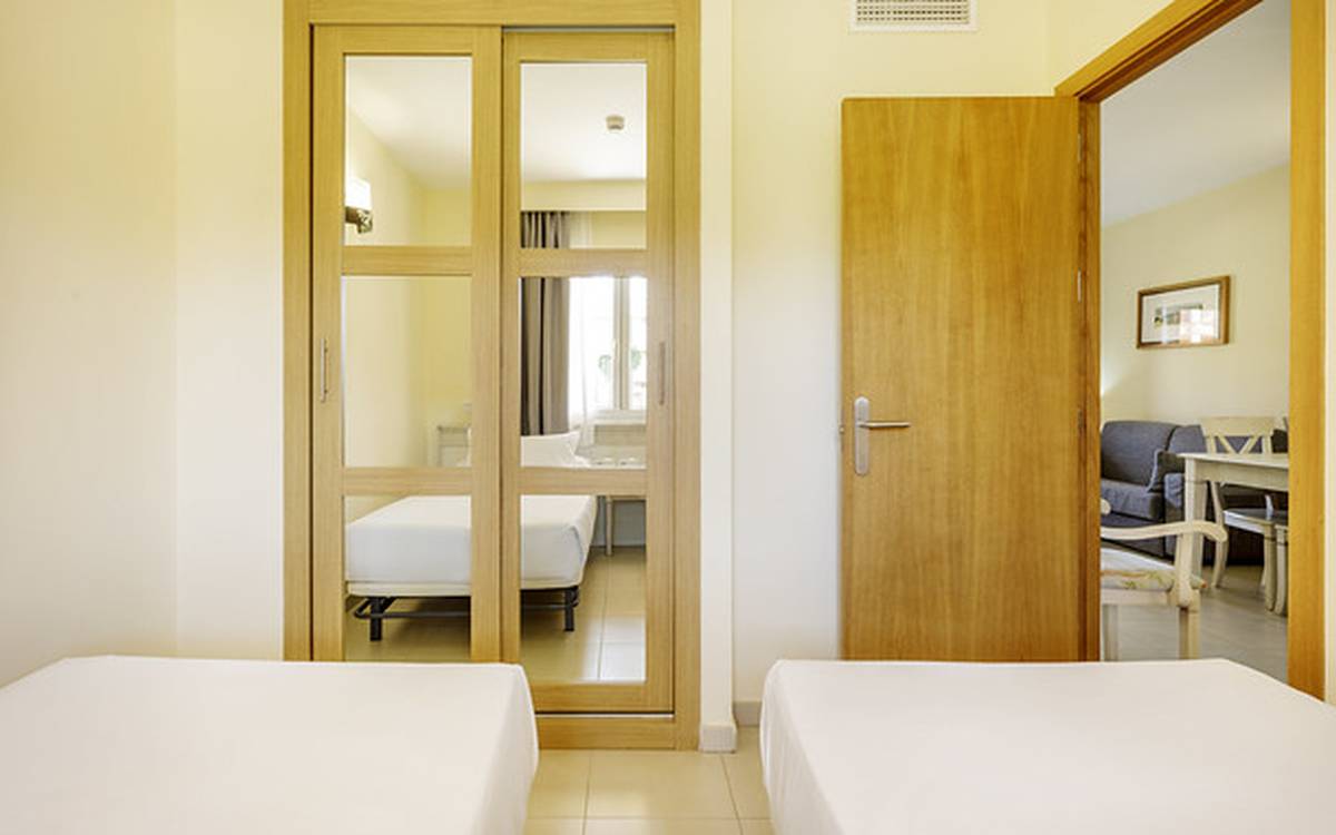 Wohnungsreinigung Aparthotel ILUNION Sancti Petri Cádiz Wohnungsreinigung Aparthotel ILUNION Sancti Petri Cádiz